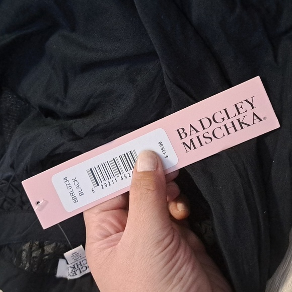 NWT BADGLEY MISCHKA BUTTONDOWN PEASANT TOP - Picture 4 of 5